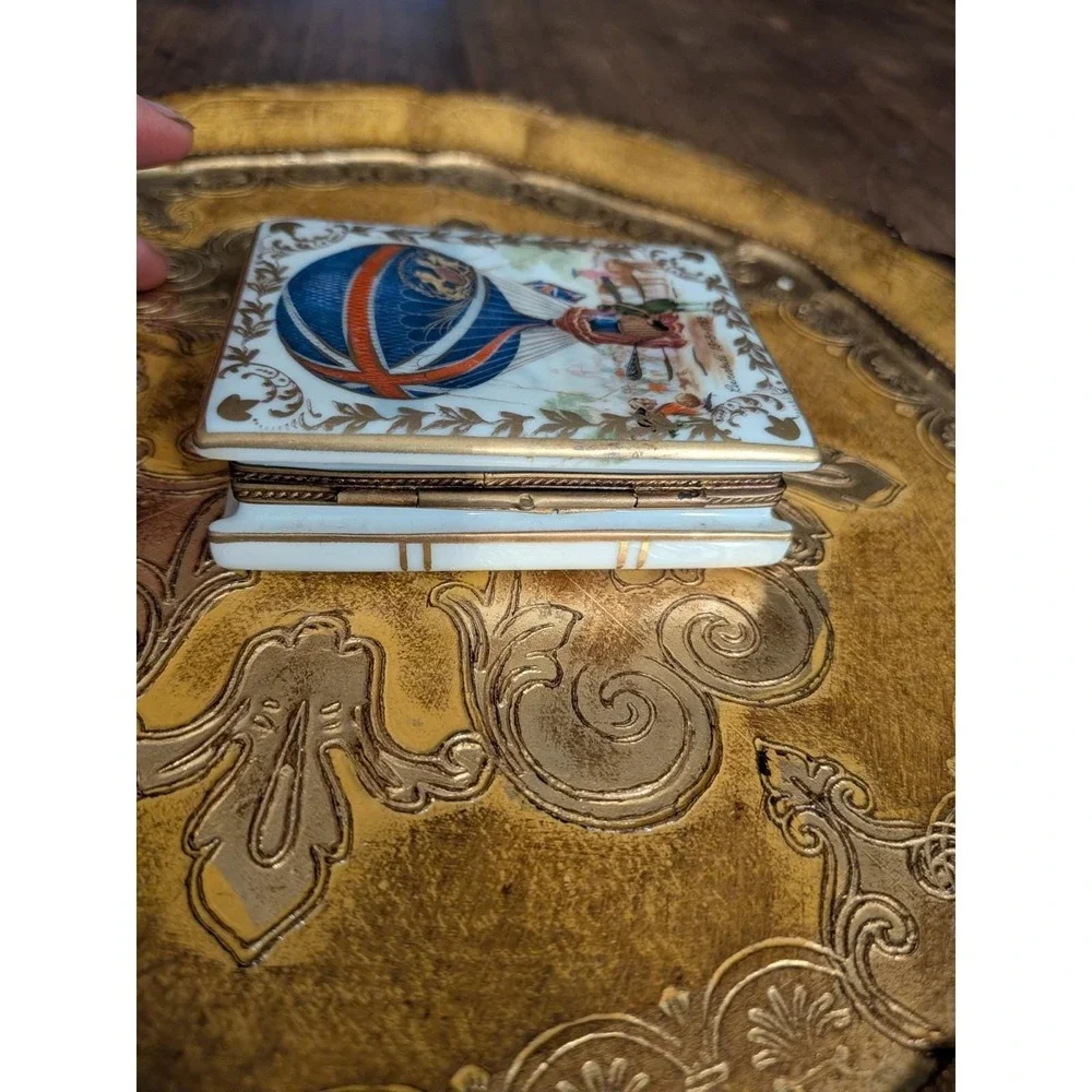 Vintage Limoges France Hot Air Balloon Book Trinket Box, Rehausse Main